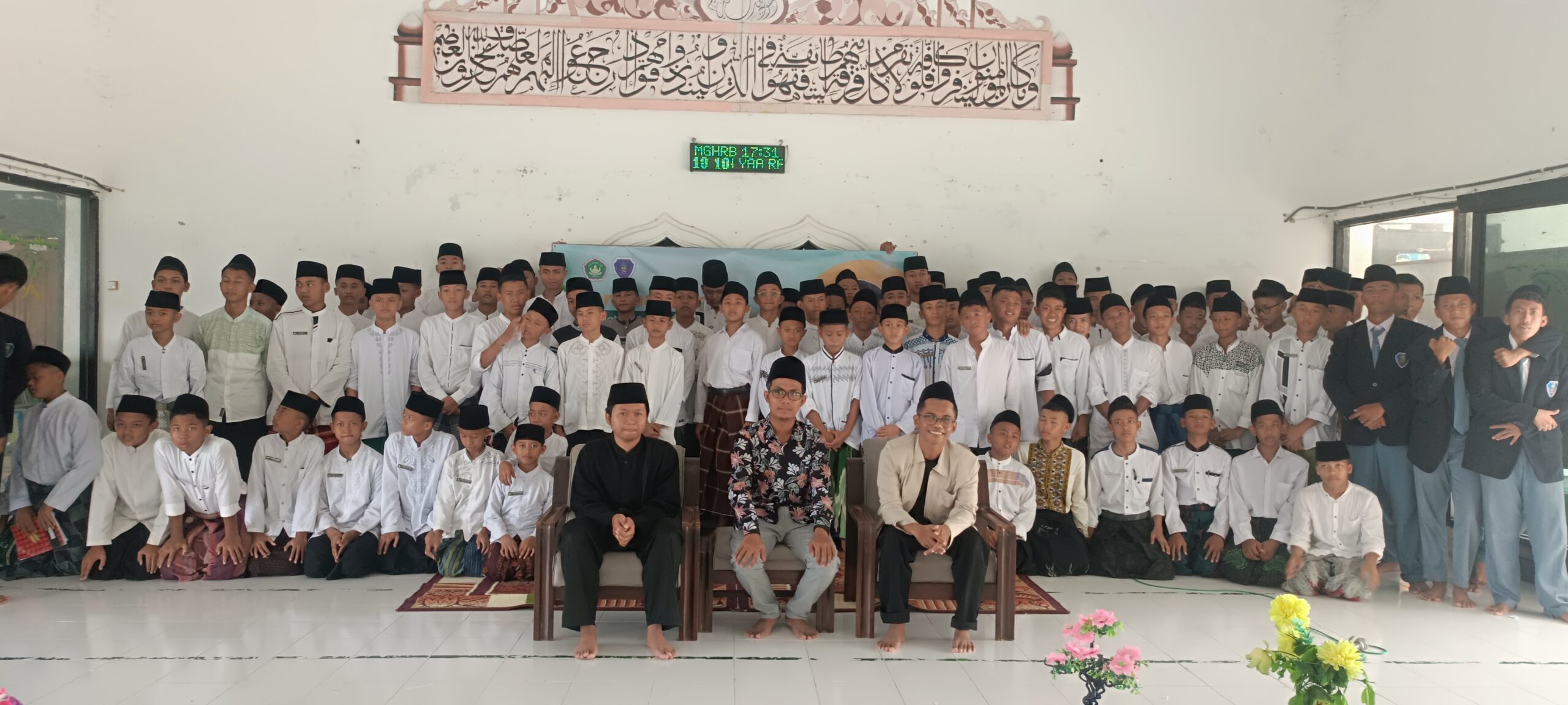 SEMINAR KALIGRAFI DI PONDOK MODERN AL-ISLAM SUKOMORO HADIRKAN MUZAHHRIF INTERNASIONAL
